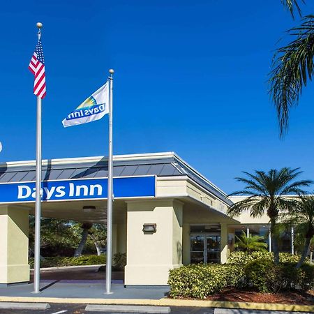 Days Inn By Wyndham Melbourne Exterior photo