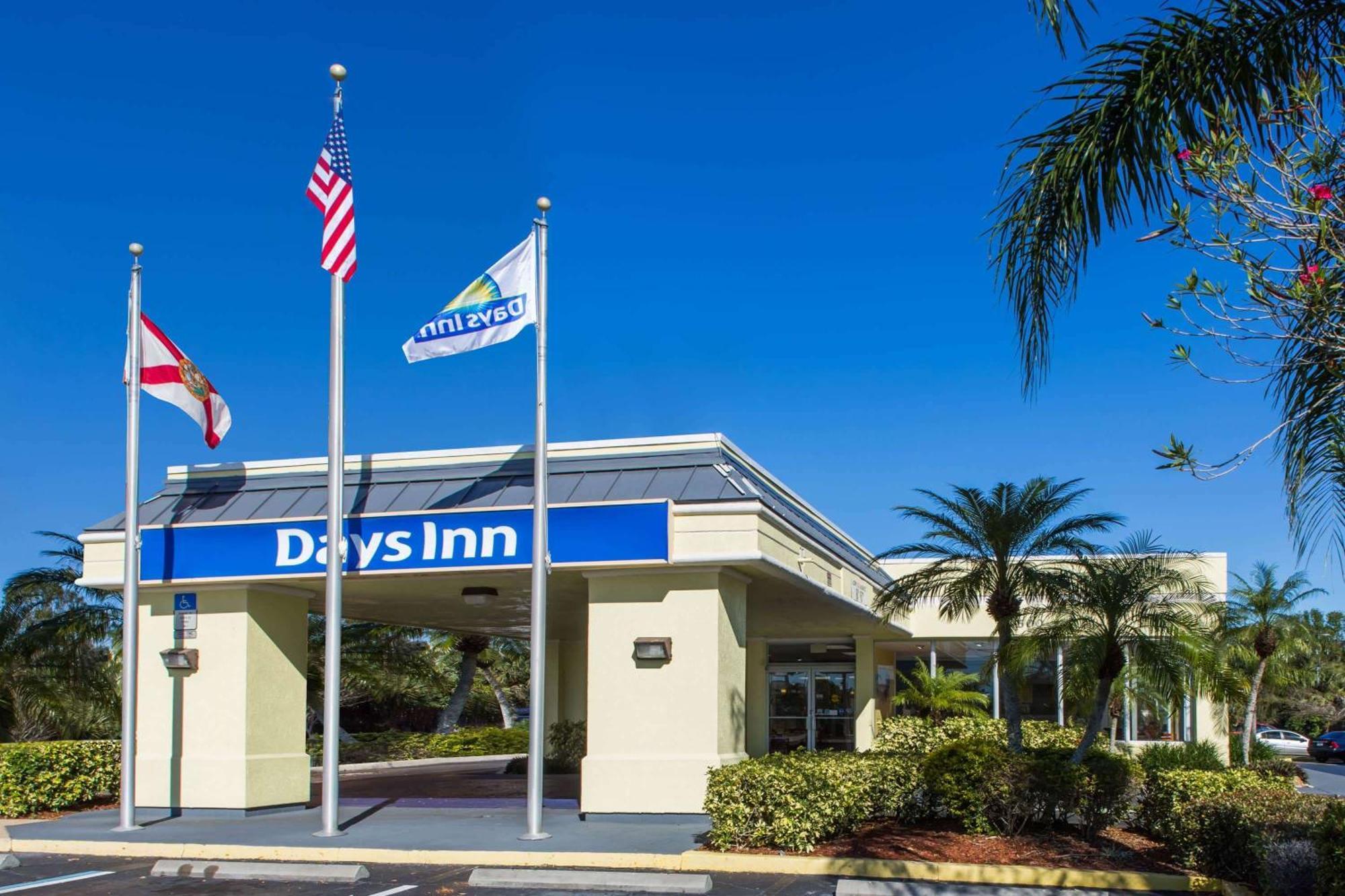 Days Inn By Wyndham Melbourne Exterior photo